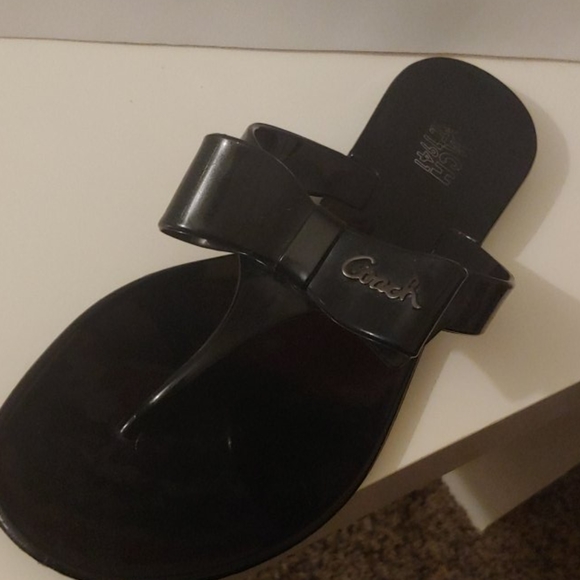 Coach sandles - Picture 2 of 2